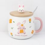 ماگ سرامیکی درب چوبی همراه با قاشق فلزی bunny کد 01